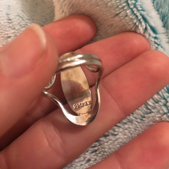 Silver and opal ring - Picture 2 of 3